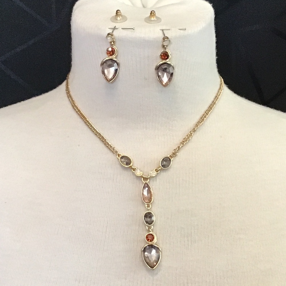 Gold tone “Y style” necklace and earring set with crystal beads